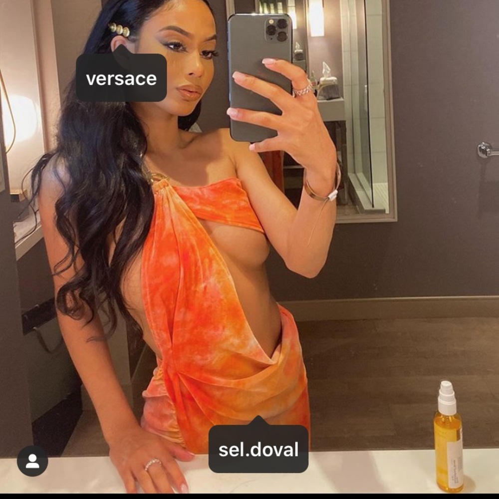 Designer - Picture 2 of 6